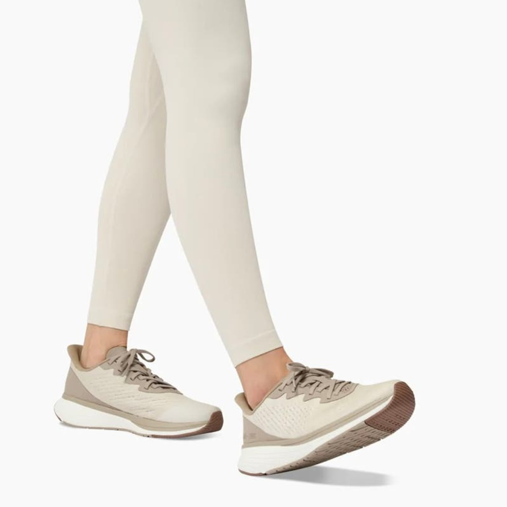 Lane Eight Relay Trainer Latte Running Shoes Size 9